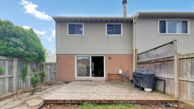 Additional property image - 1580 Lancaster Dr Unit 28