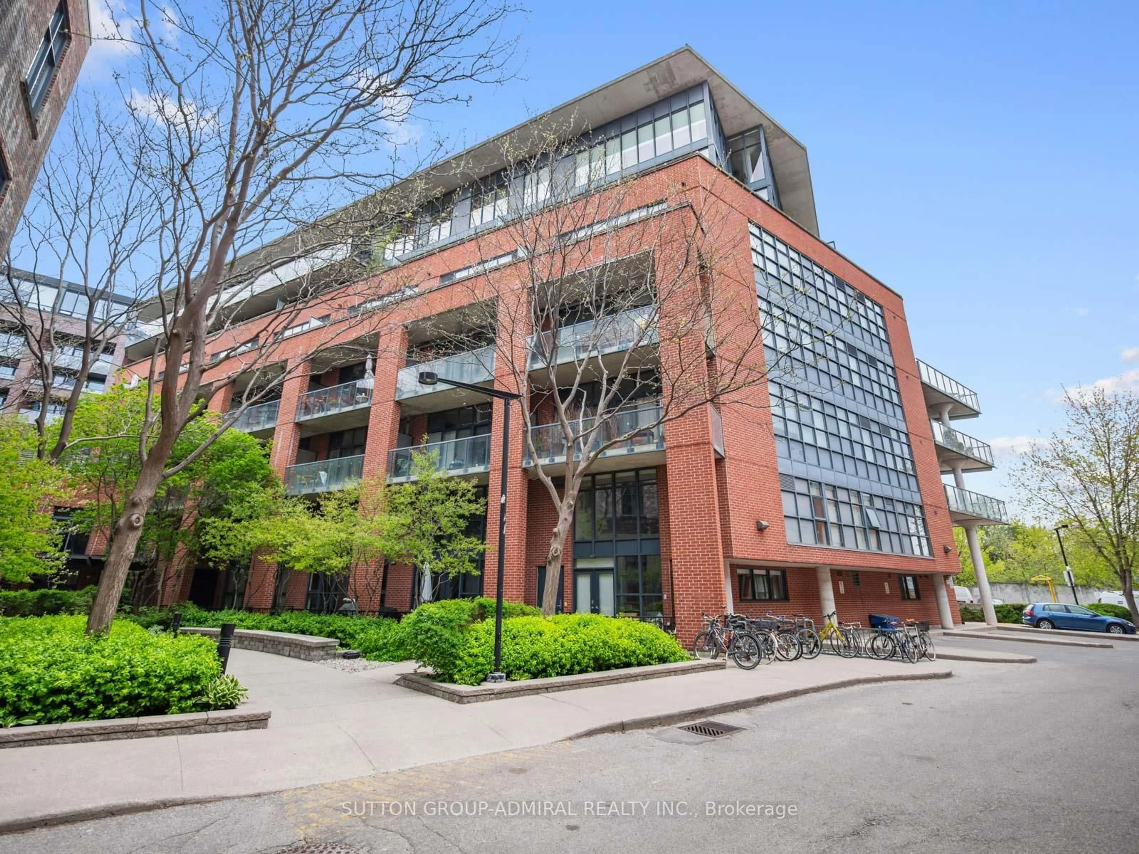 Unknown for 369 Sorauren Ave #307, Toronto Ontario M6R 3C2