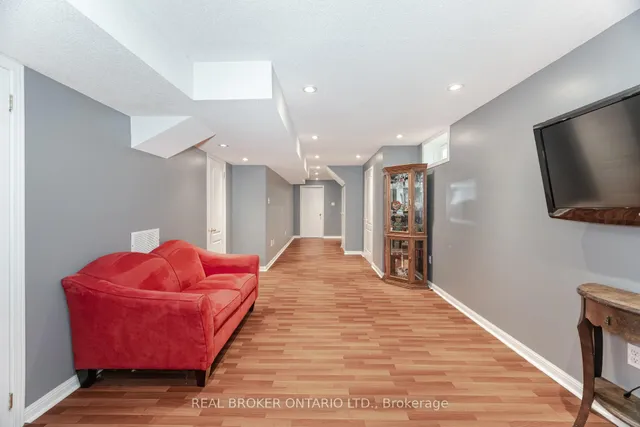 Additional property image - 50 Irene Cres