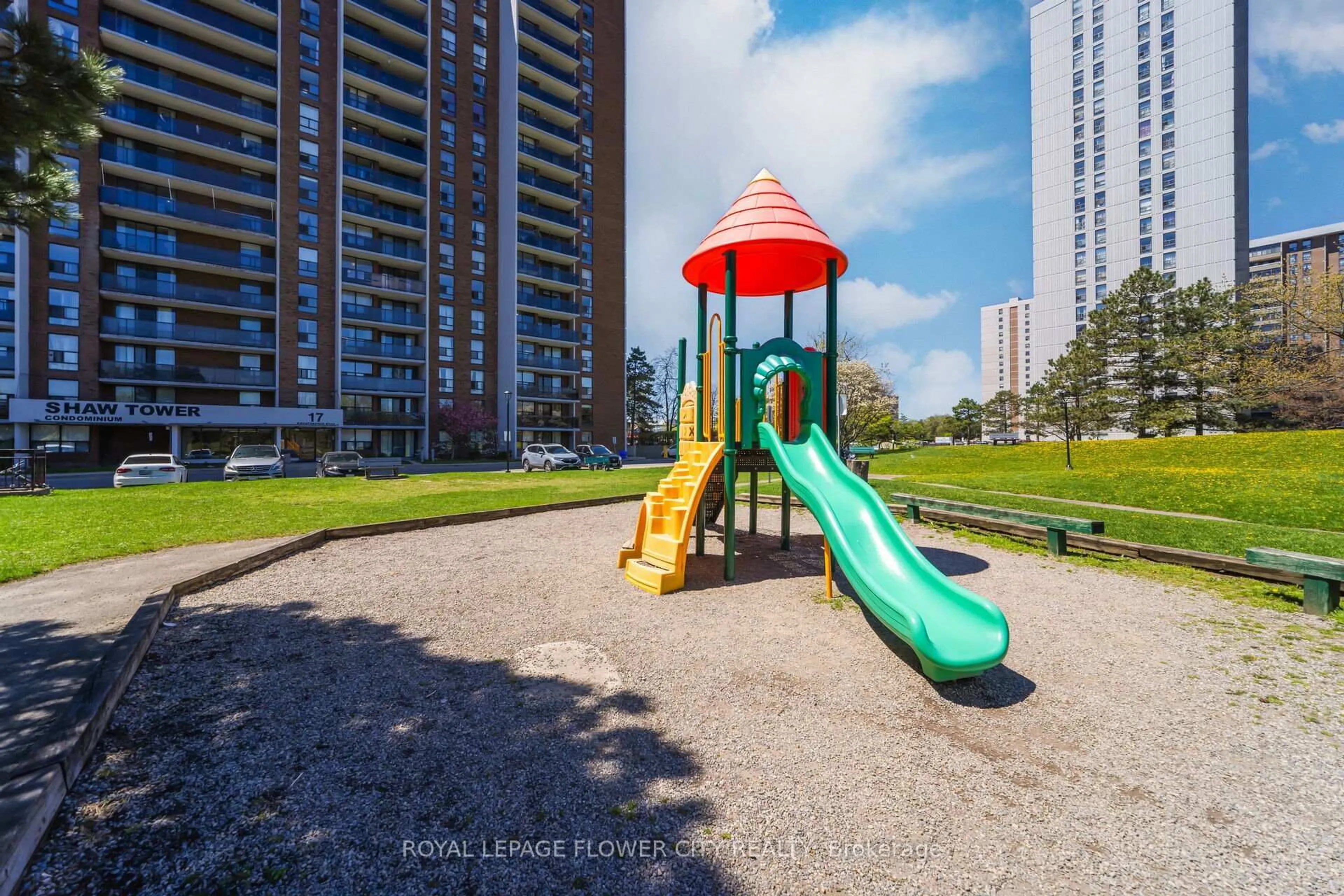 Unknown for 17 KNIGHTSBRIDGE Rd #605, Brampton Ontario L6T 3X9