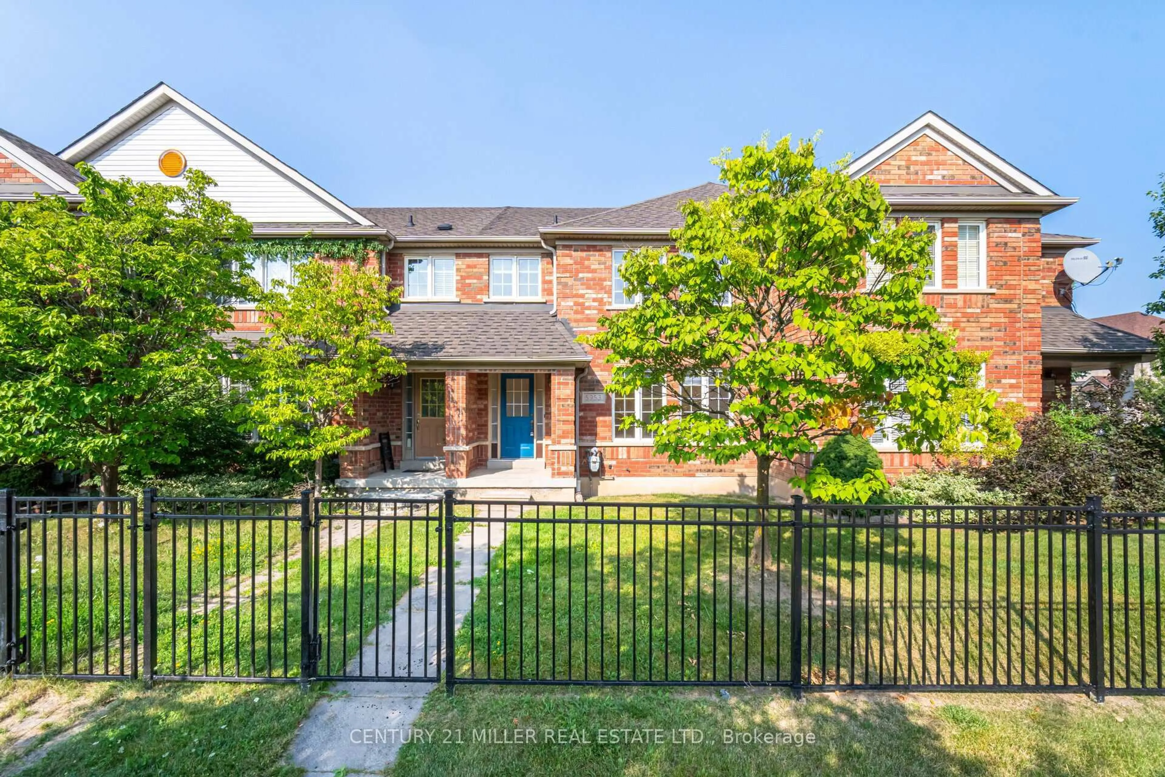 Home with brick exterior material, street for 5953 Tenth Line, Mississauga Ontario L5M 6K7