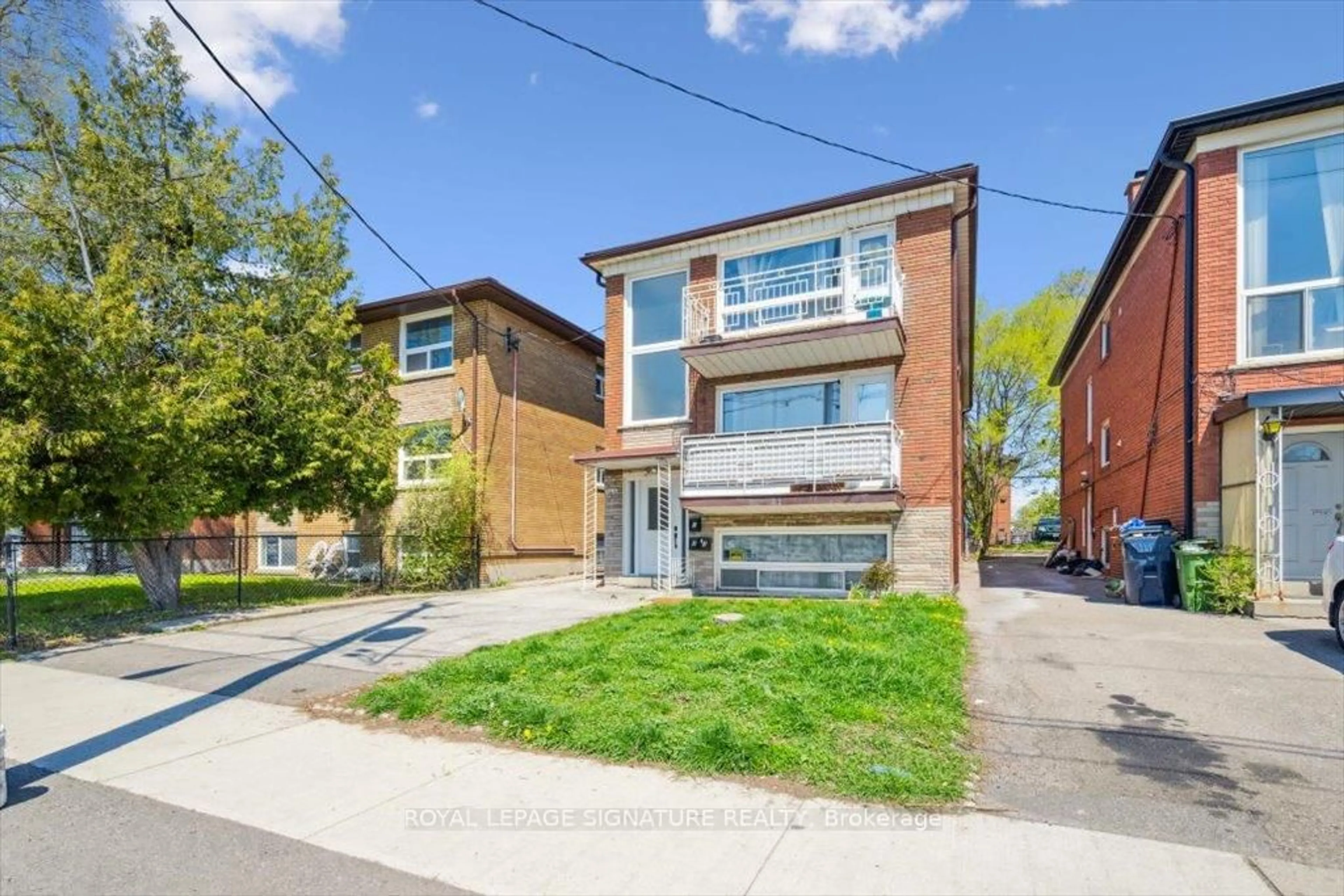Home with brick exterior material, street for 144 Portland St, Toronto Ontario M8Y 1B2