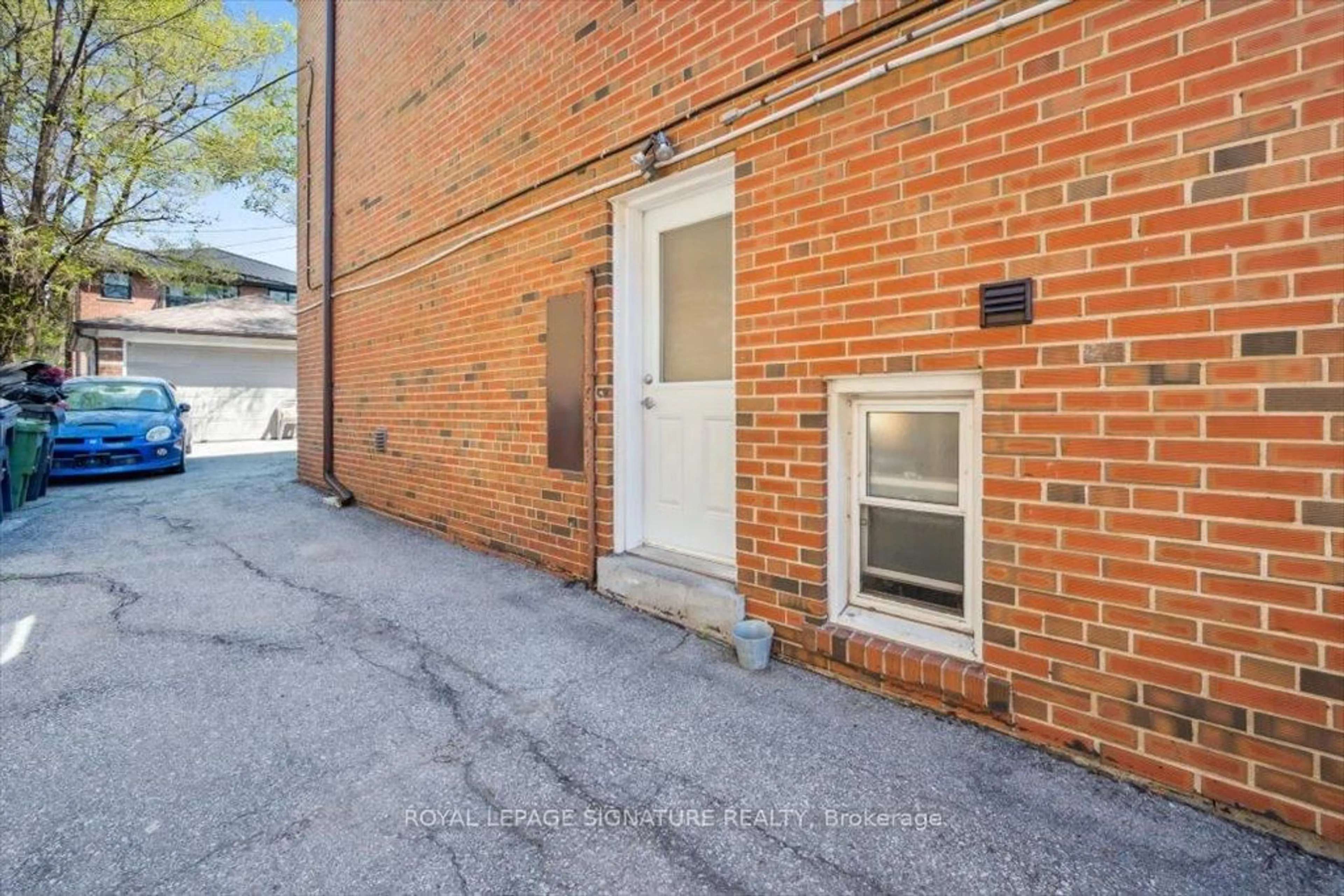 Unknown for 144 Portland St, Toronto Ontario M8Y 1B2