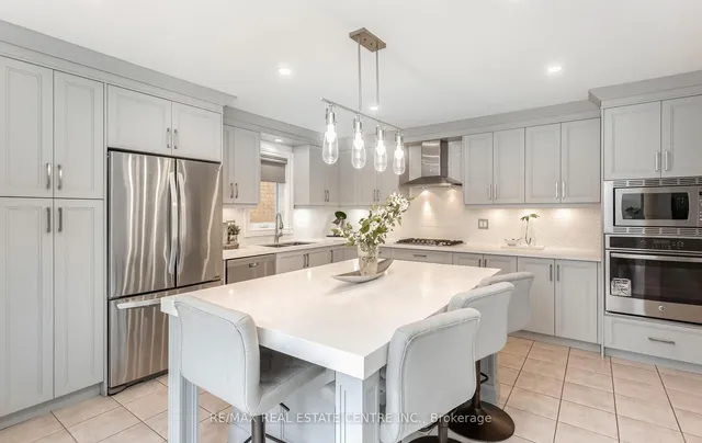 Additional property image - 1731 Riverbrook Cres