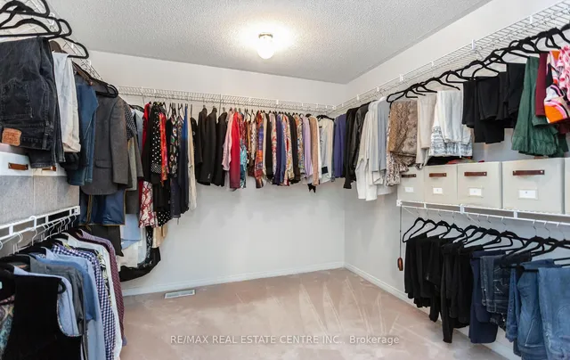 Additional property image - 1731 Riverbrook Cres