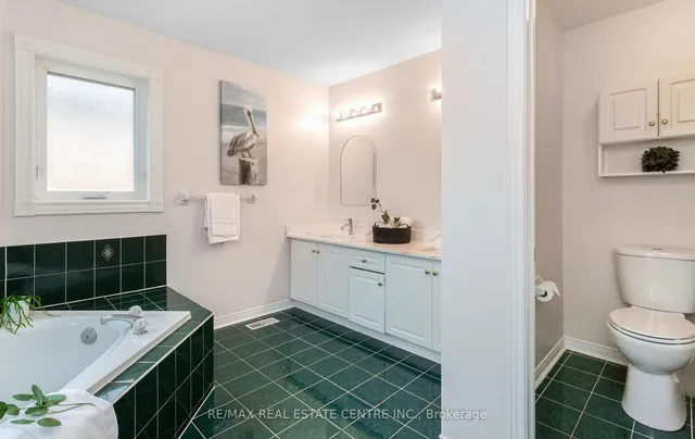Additional property image - 1731 Riverbrook Cres