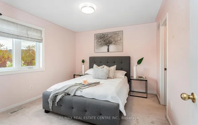 Additional property image - 1731 Riverbrook Cres