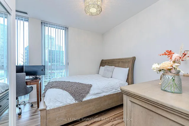 Additional property image - 55 Eglinton Ave Unit 408
