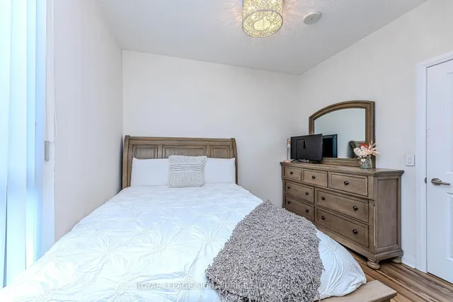 Additional property image - 55 Eglinton Ave Unit 408