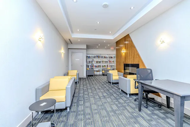 Additional property image - 55 Eglinton Ave Unit 408