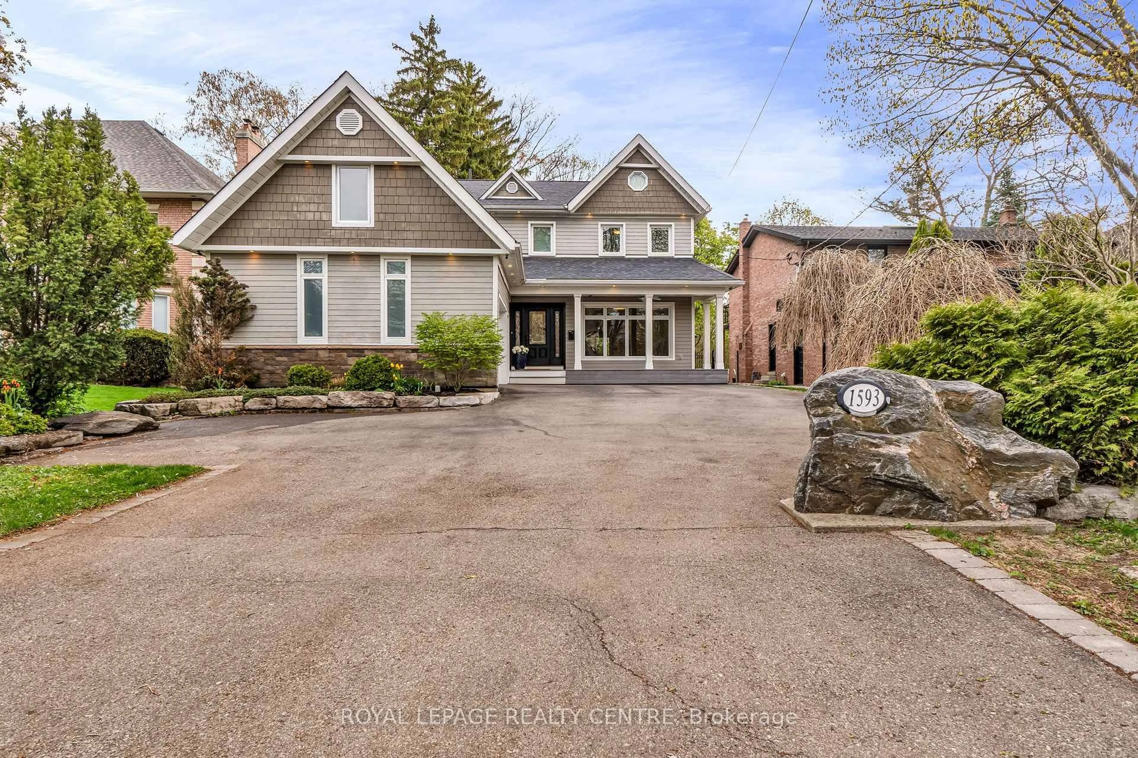 Unknown for 1593 Glenburnie Rd, Mississauga Ontario L5G 3C9