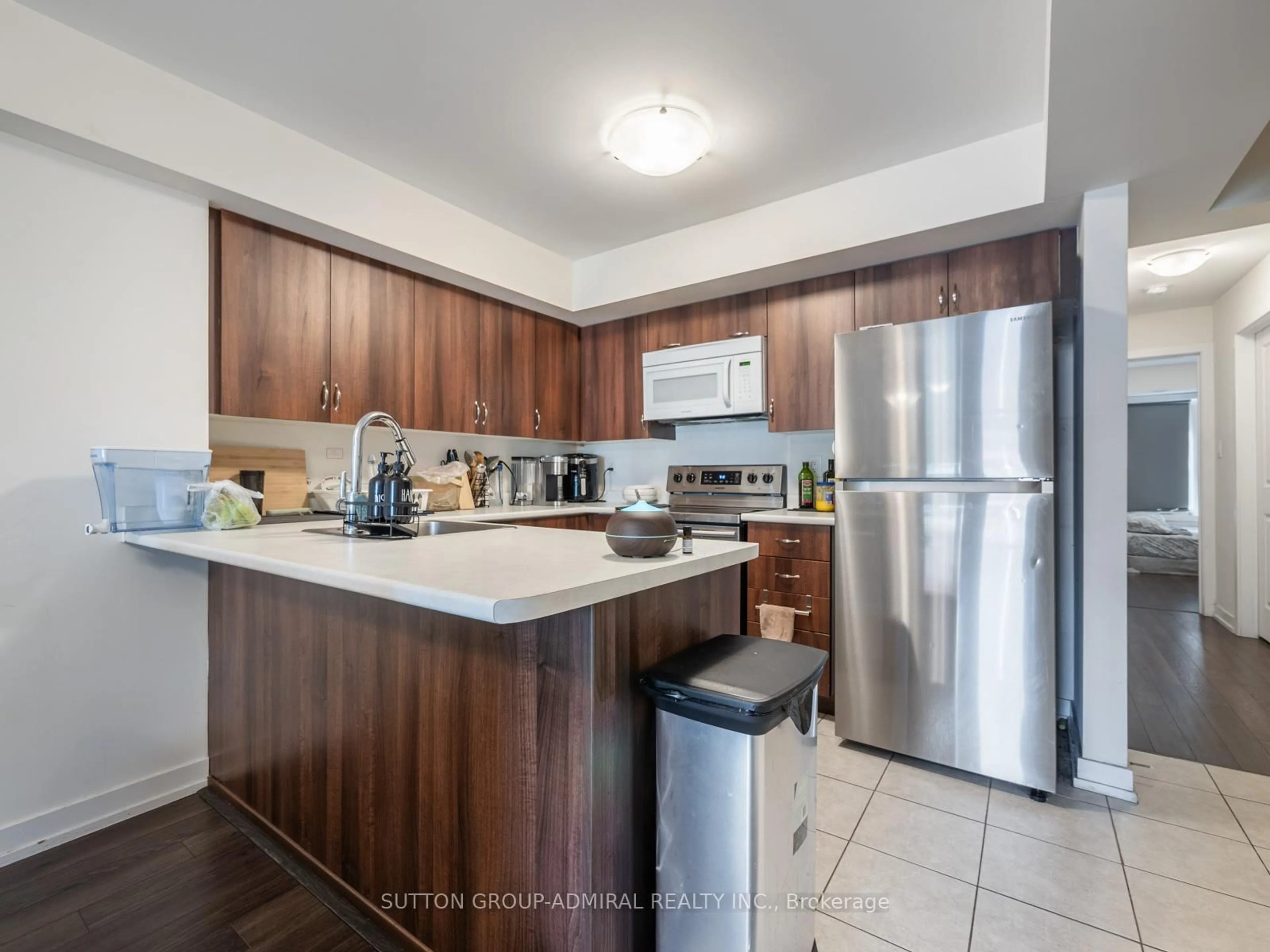 Open concept kitchen, unknown for 2315 Sheppard Ave #64, Toronto Ontario M9M 0E8