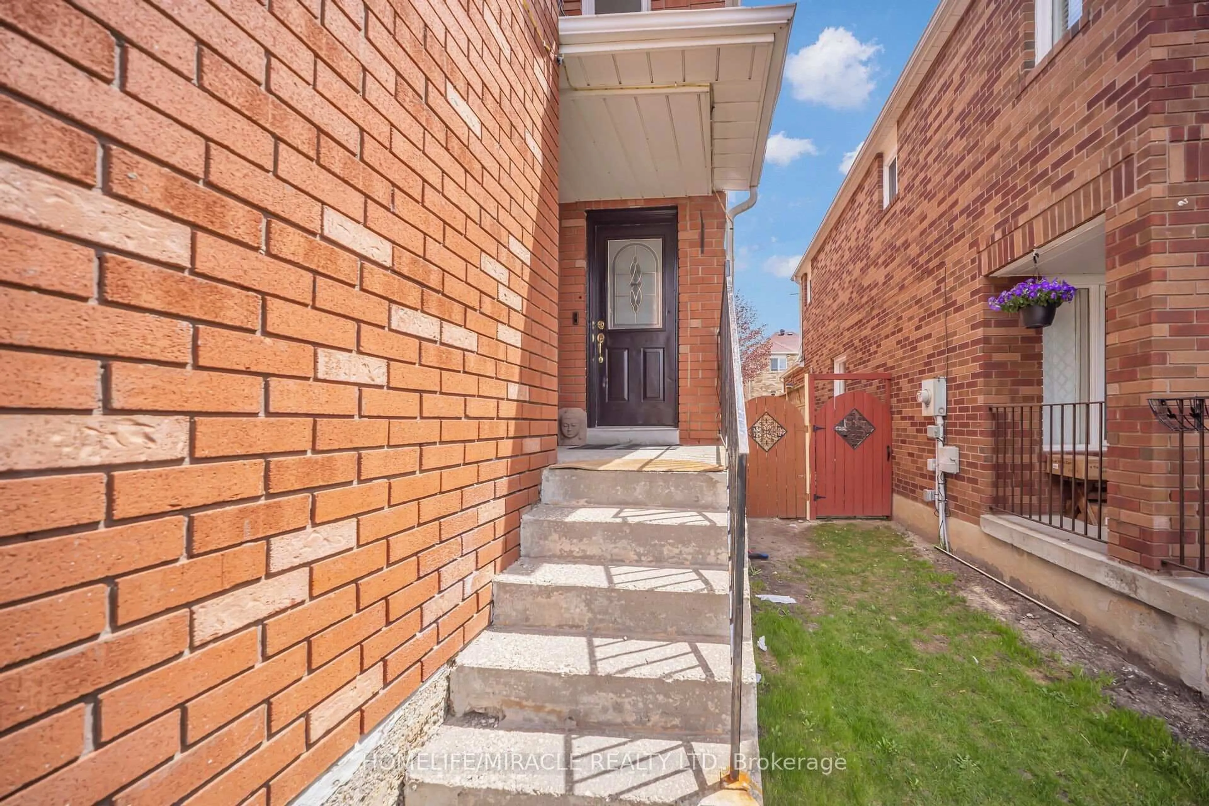 Home with brick exterior material, street for 322 Perry Rd, Orangeville Ontario L9W 4Z1