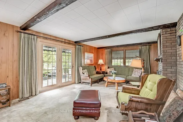 Additional property image - 327 Strathcona Dr