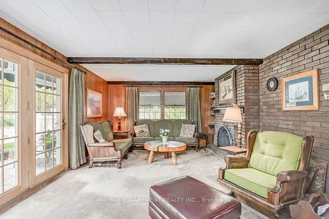 Additional property image - 327 Strathcona Dr