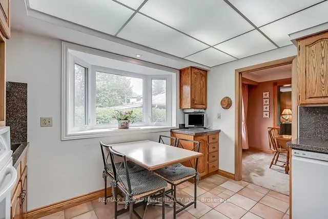 Additional property image - 327 Strathcona Dr