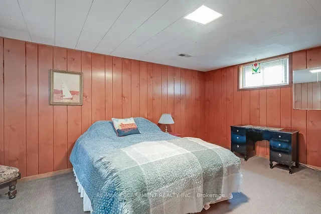 Additional property image - 327 Strathcona Dr
