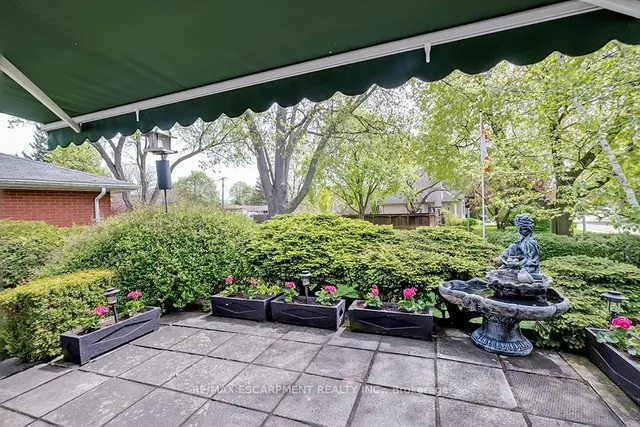 Additional property image - 327 Strathcona Dr