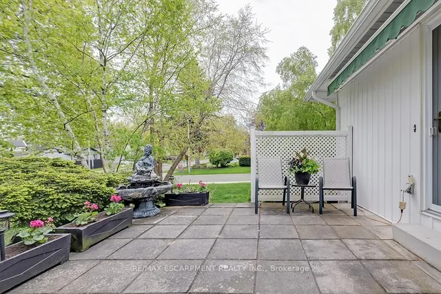 Additional property image - 327 Strathcona Dr
