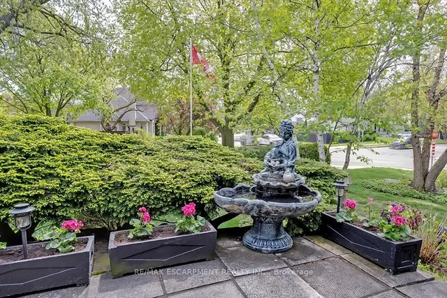 Additional property image - 327 Strathcona Dr