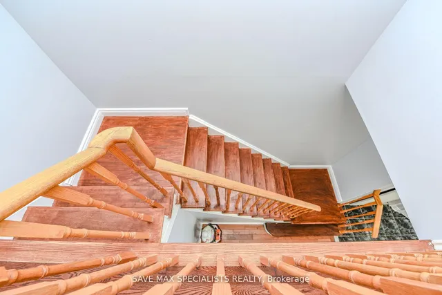Additional property image - 622 Lumberton Cres