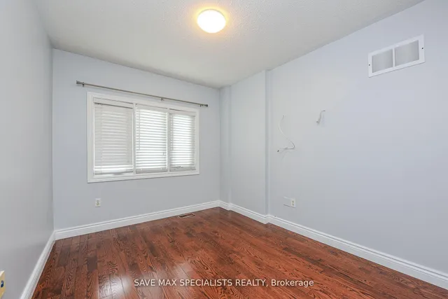 Additional property image - 622 Lumberton Cres