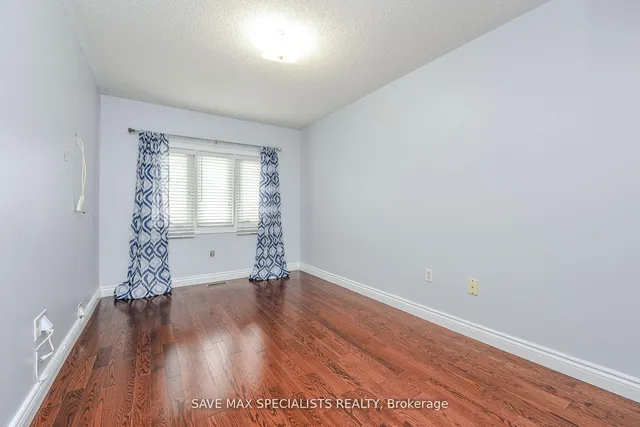 Additional property image - 622 Lumberton Cres