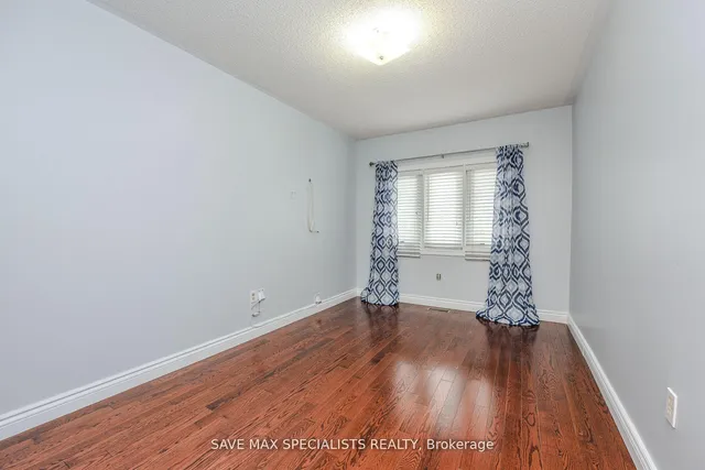Additional property image - 622 Lumberton Cres