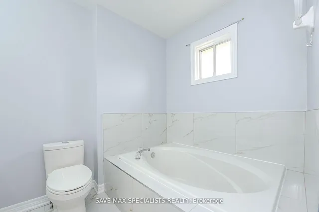 Additional property image - 622 Lumberton Cres