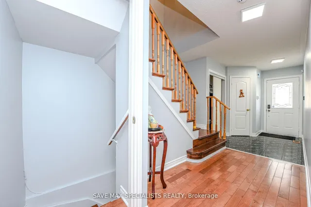 Additional property image - 622 Lumberton Cres