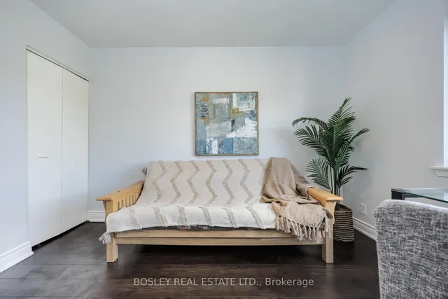 Additional property image - 4357 Bloor St Unit 16