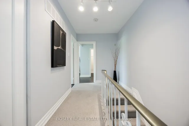 Additional property image - 4357 Bloor St Unit 16
