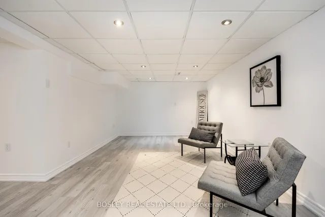 Additional property image - 4357 Bloor St Unit 16