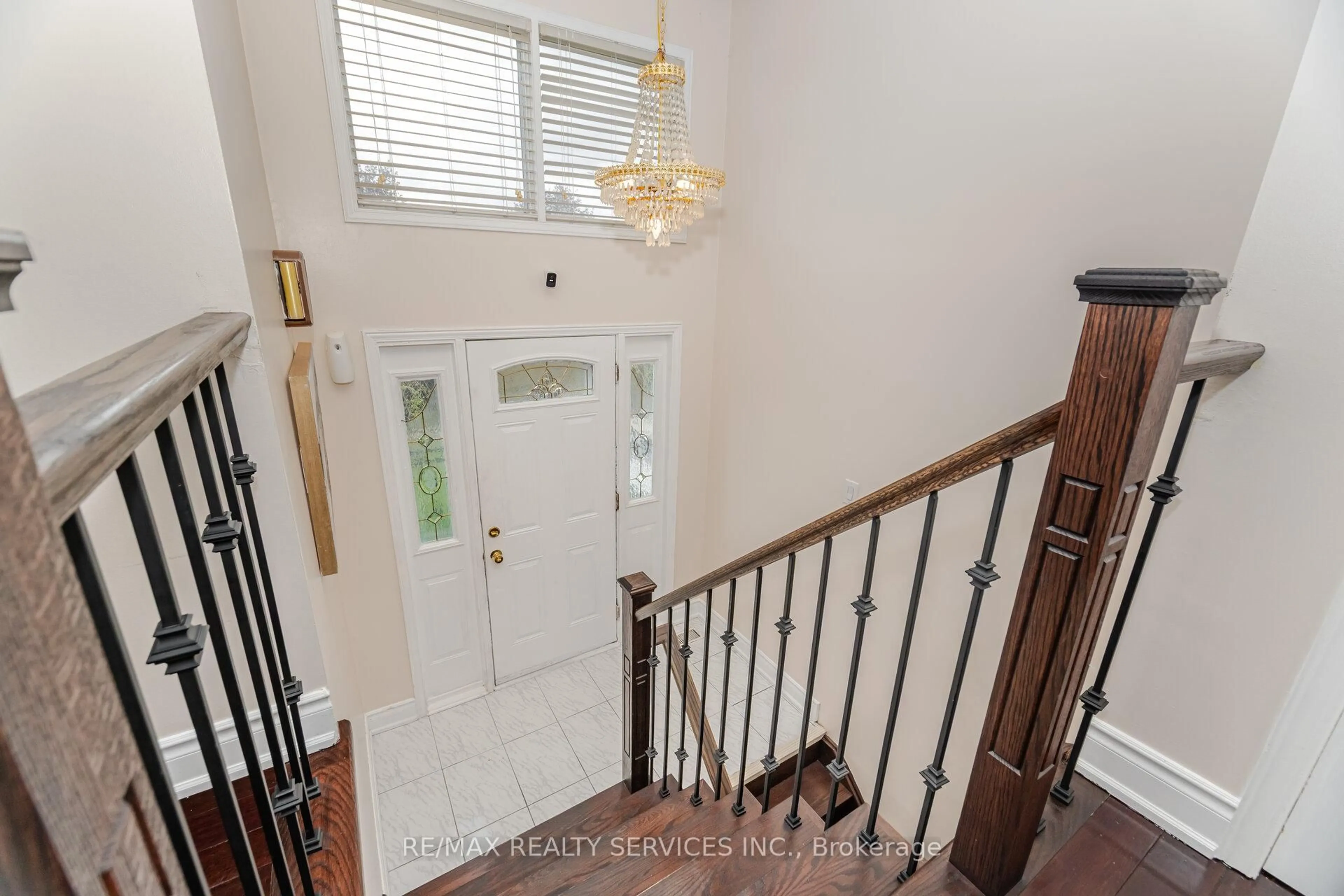 Unknown for 30 Panda Lane, Brampton Ontario L6S 5B7