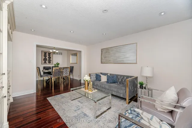 Additional property image - 30 Panda Lane