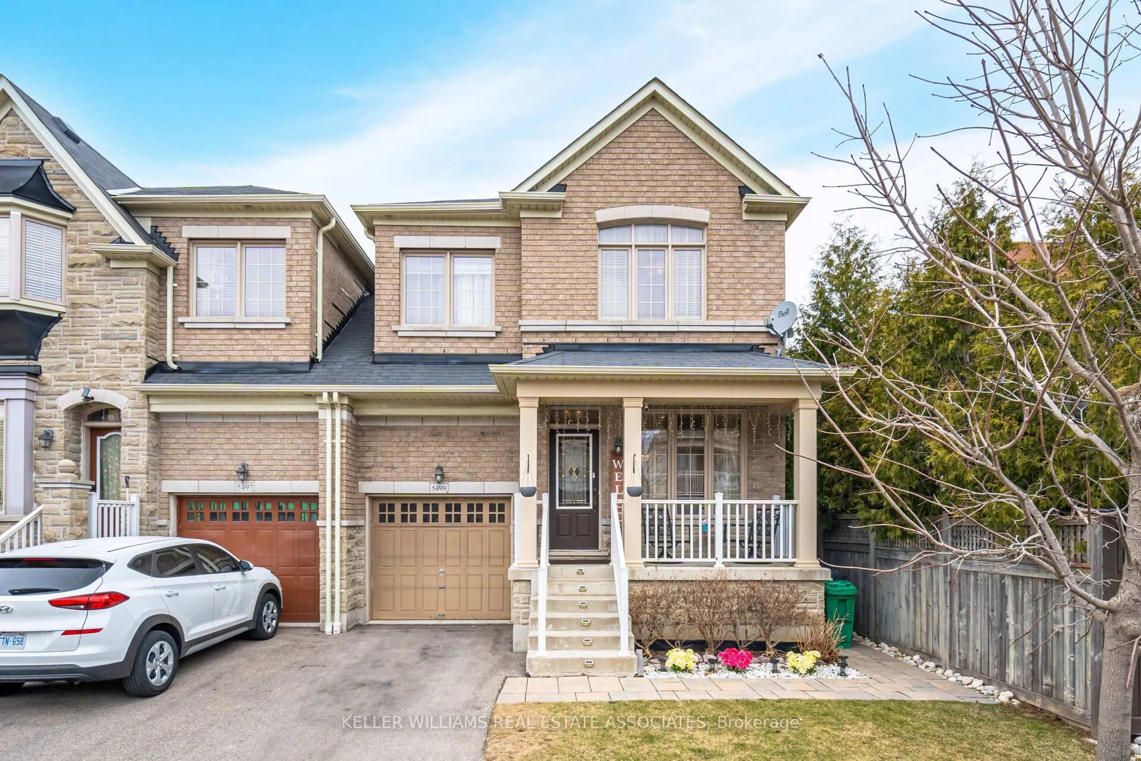 Home with brick exterior material, street for 5499 Fudge Terr, Mississauga Ontario L5M 0M9