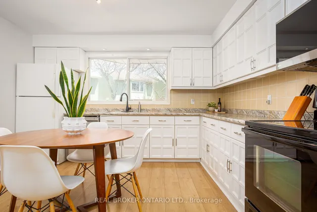 Additional property image - 1135 McCraney St Unit 6