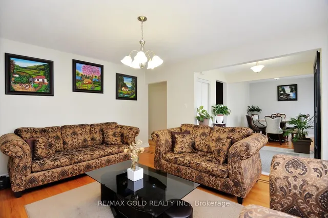 Additional property image - 96 Silverstone Dr