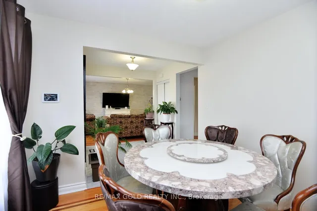 Additional property image - 96 Silverstone Dr