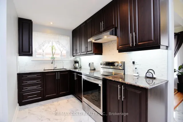 Additional property image - 96 Silverstone Dr