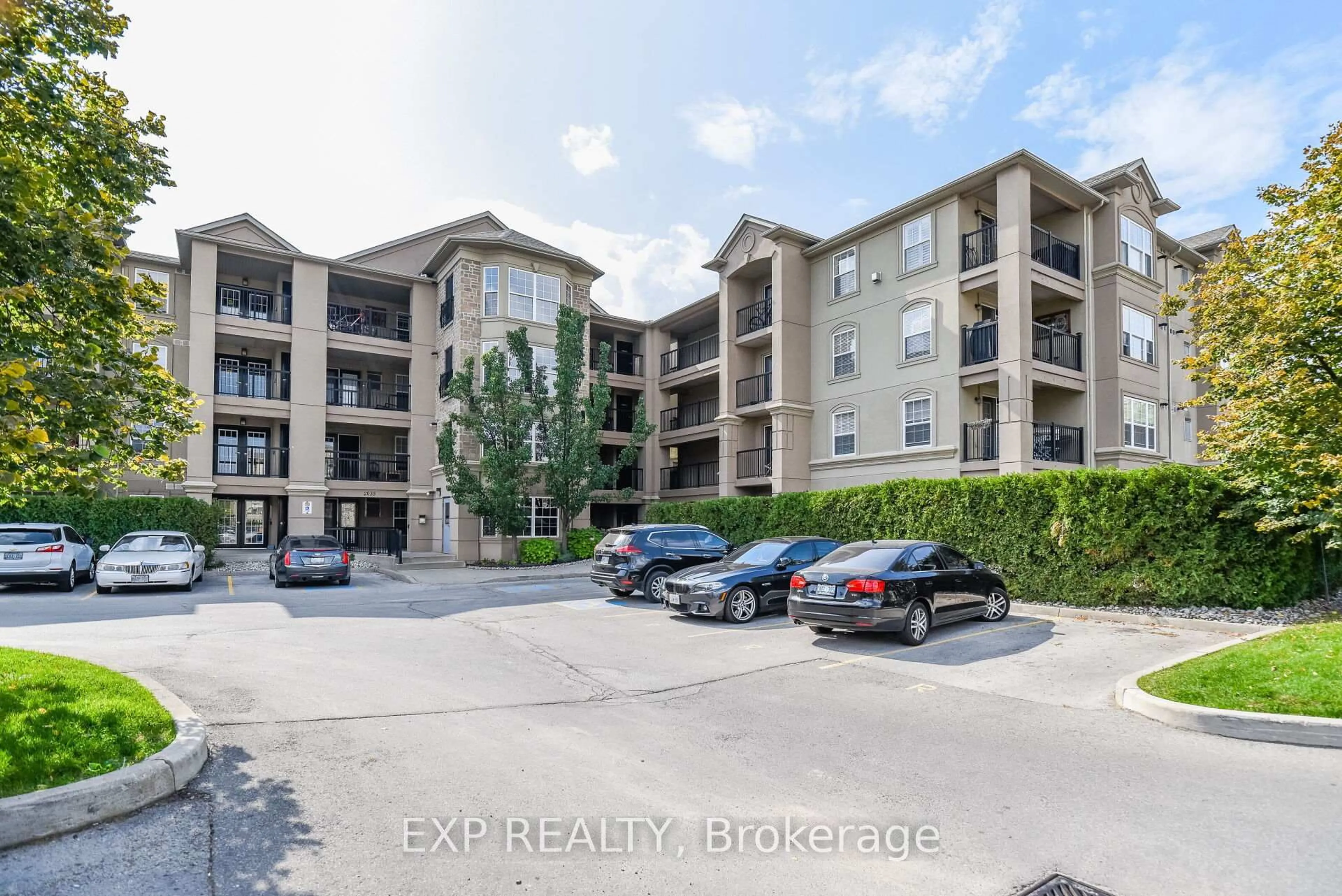 A pic from outside/outdoor area/front of a property/back of a property/a pic from drone, unknown for 2035 Appleby Line #208, Burlington Ontario L7L 7G8