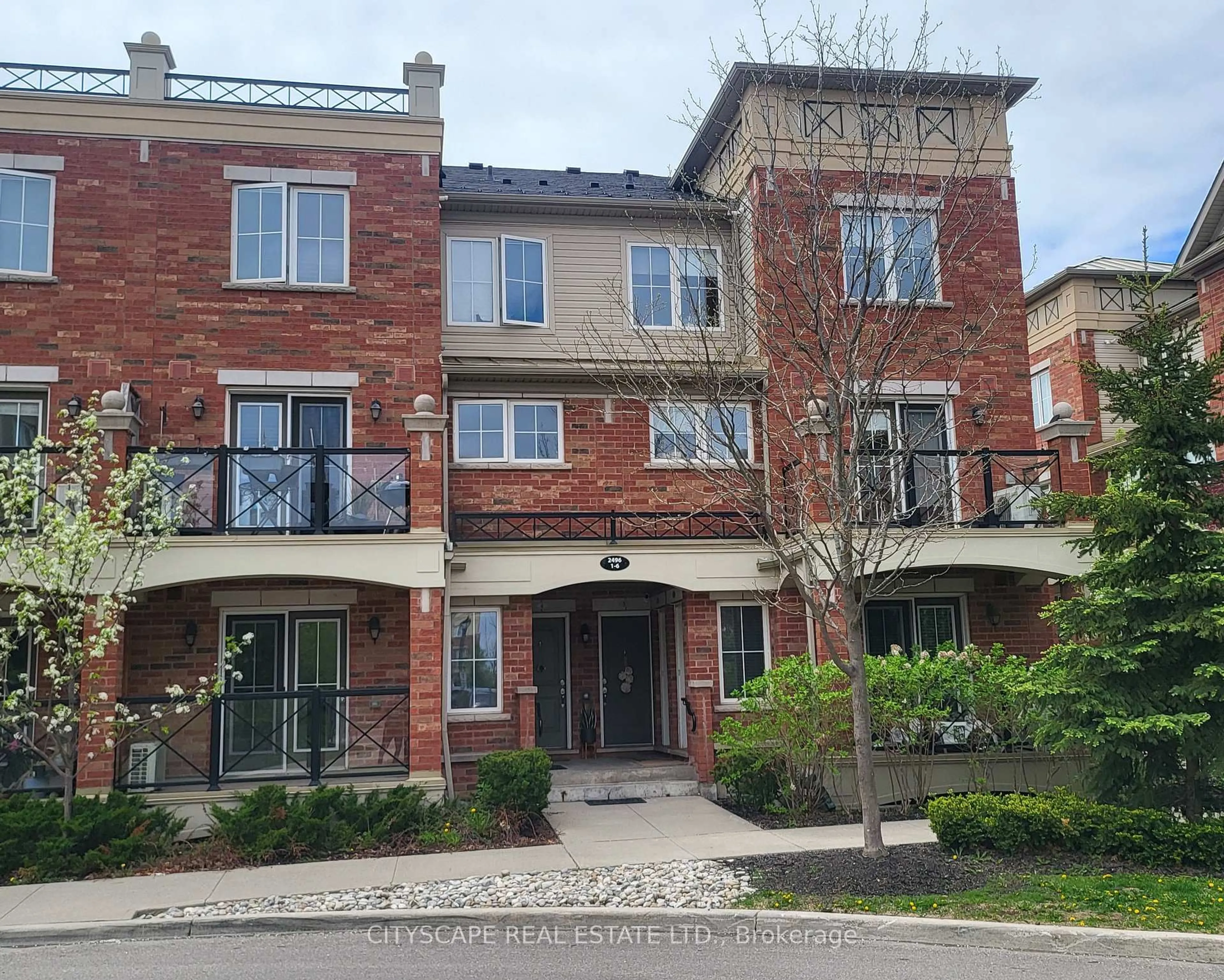 Home with brick exterior material, street for 2496 Post Rd #6, Oakville Ontario L6H 0K1