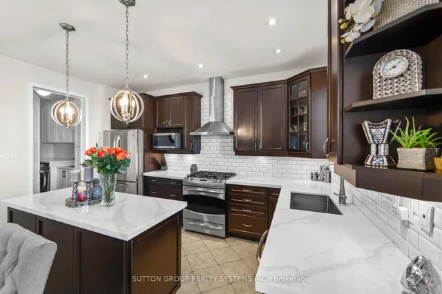 Additional property image - 925 Dice Way