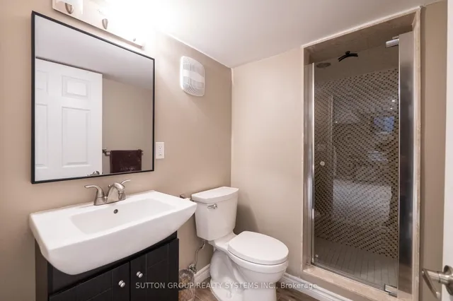 Additional property image - 925 Dice Way