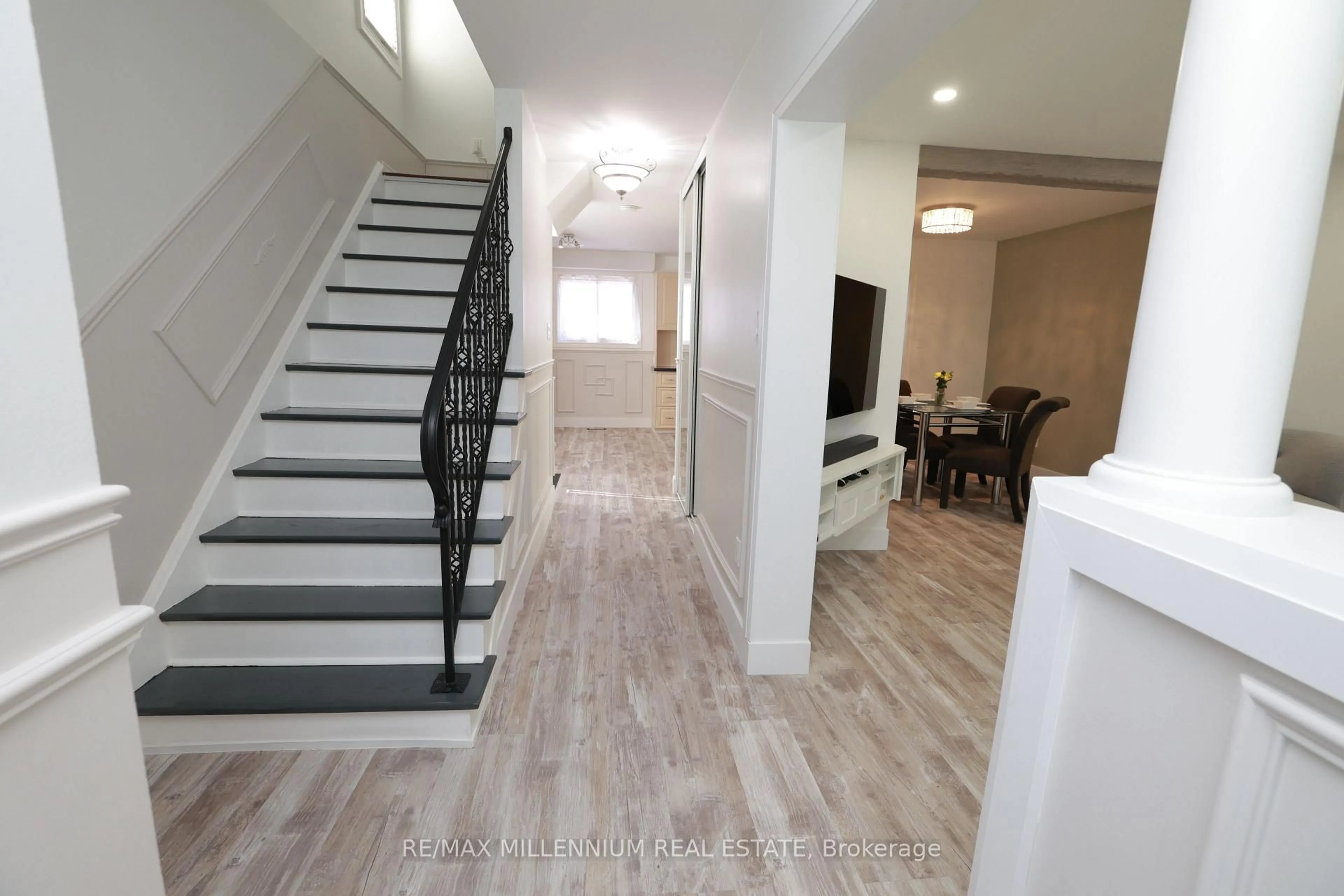 Unknown for 10 Manderley Pl, Brampton Ontario L6S 2S6