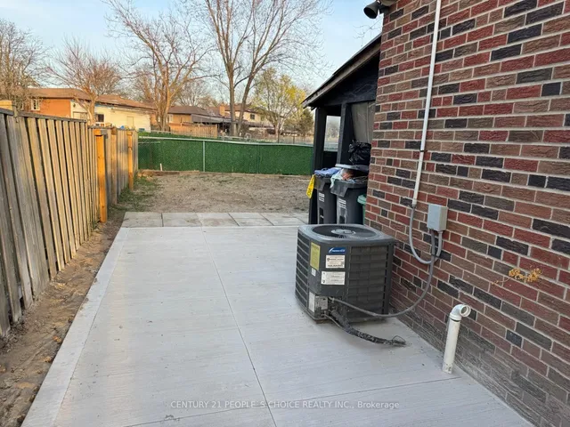 Additional property image - 6862 Darcel Ave