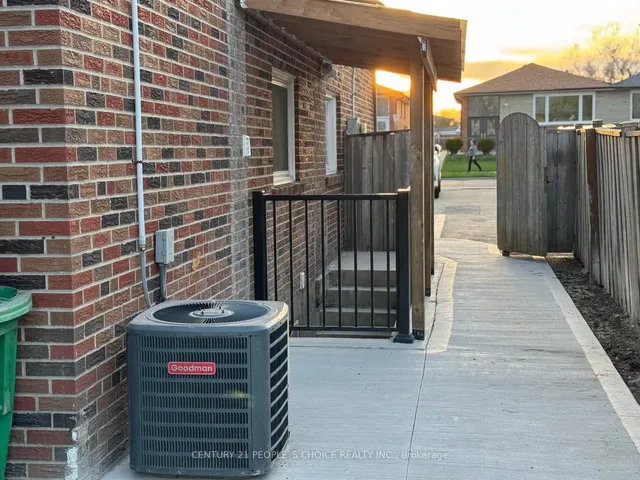 Additional property image - 6862 Darcel Ave