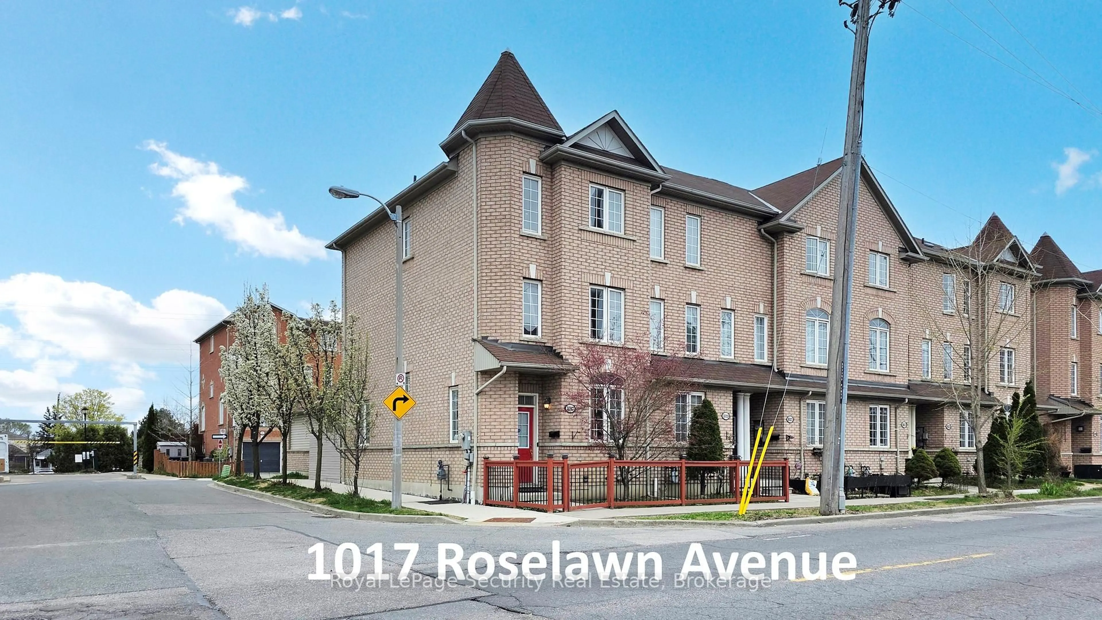Unknown for 1017 Roselawn Ave, Toronto Ontario M6B 4N1