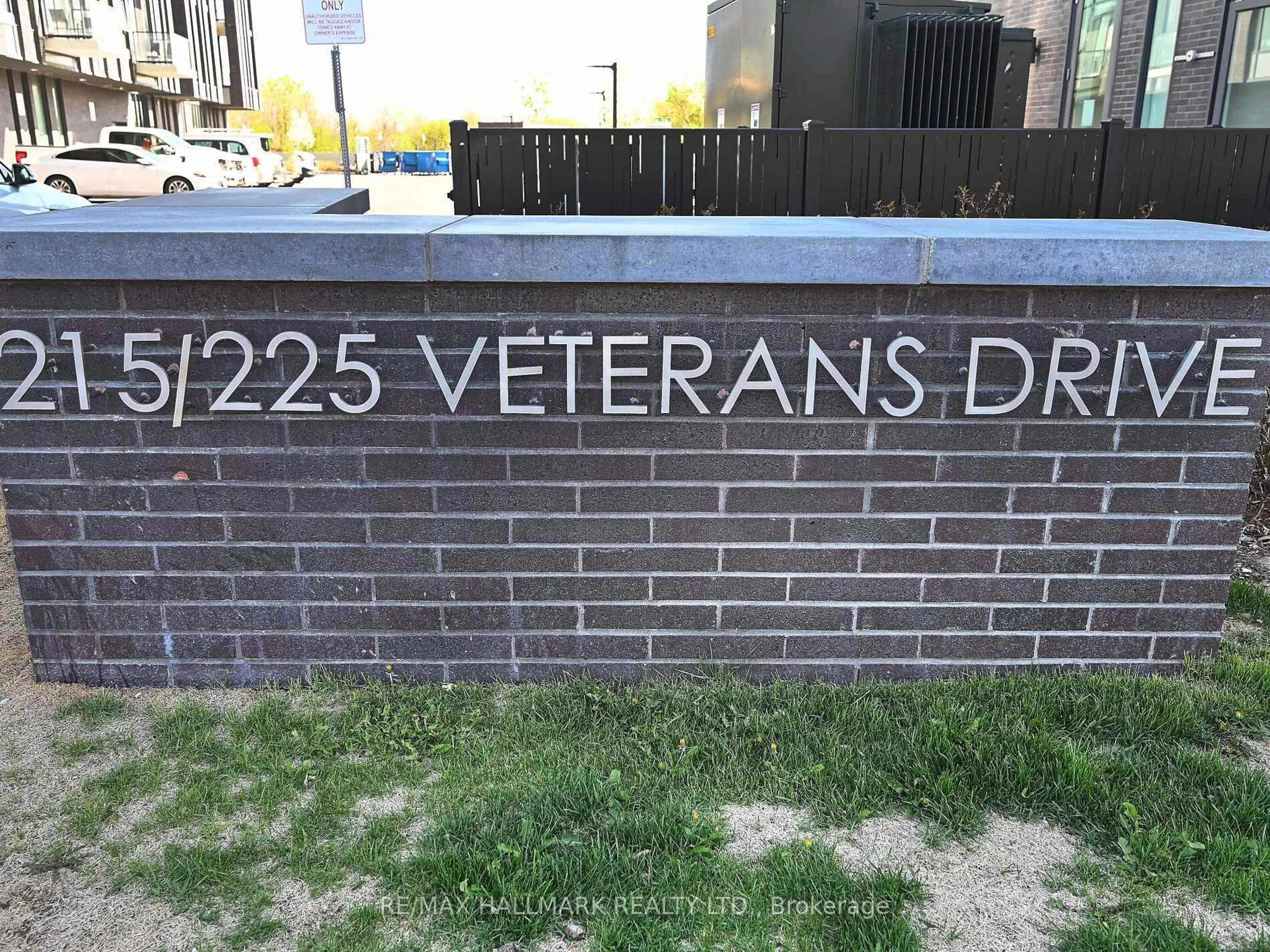 Home with brick exterior material, street for 225 Veterans Dr #707, Brampton Ontario L7A 5L7