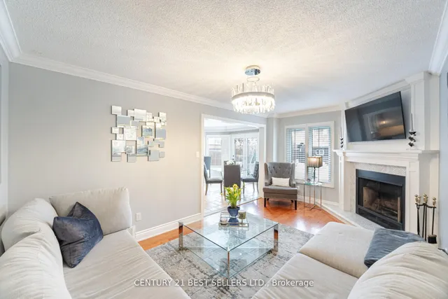 Additional property image - 657 Savoy Cres